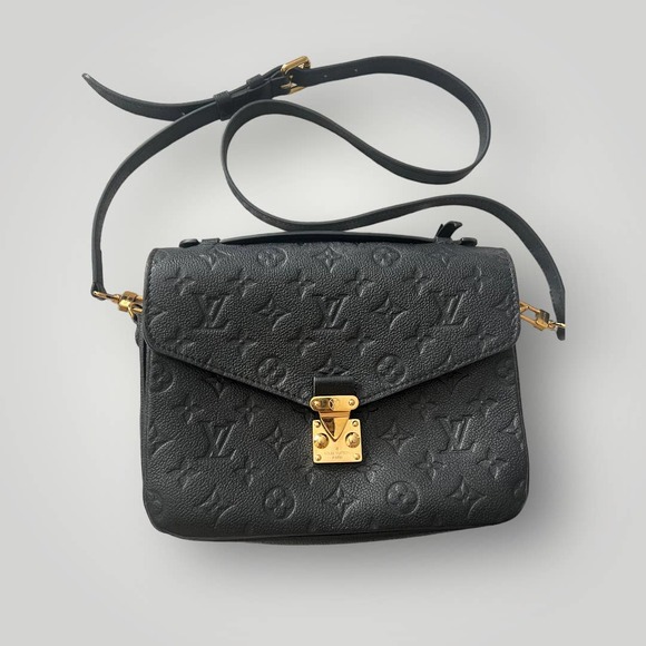 Louis Vuitton Handbags - LOUIS VUITTON Pochette Metis Monogram Empriente Crossbody Bag EUC
